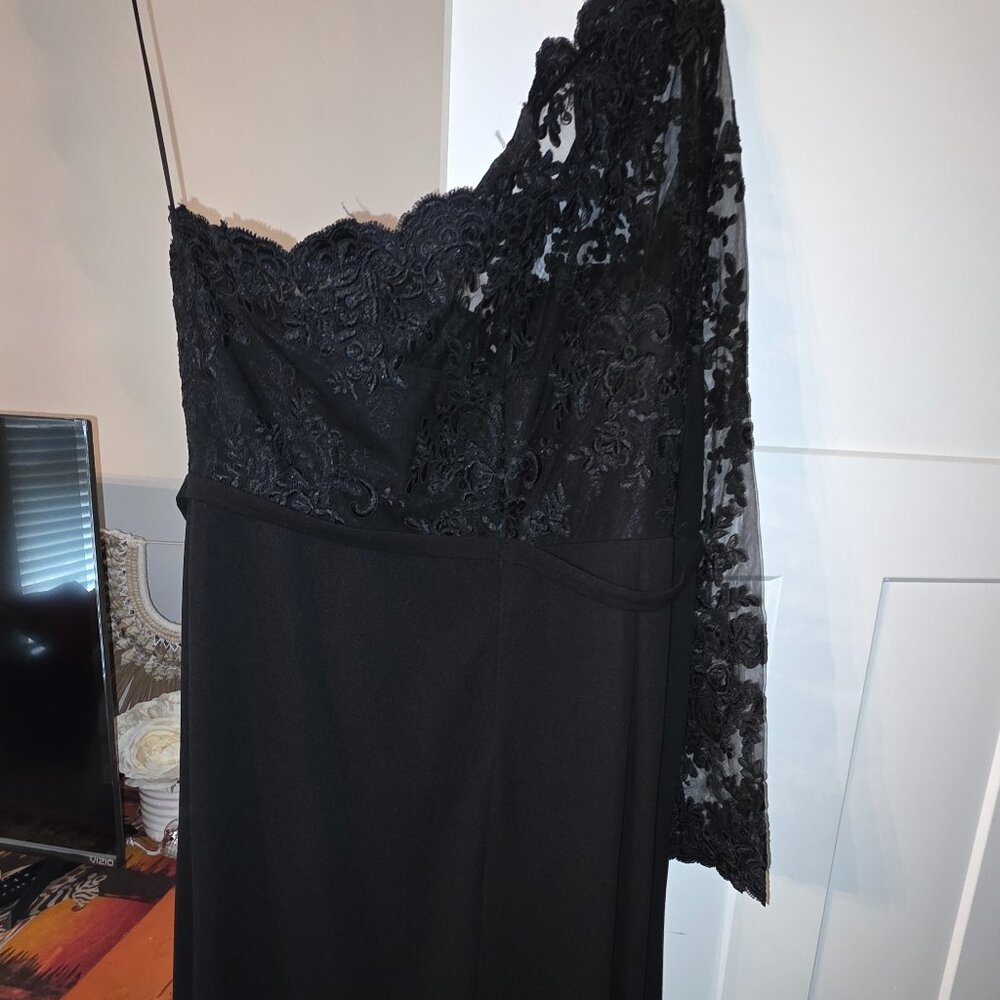 Fashionnova Bonita Lace Maxi Dress